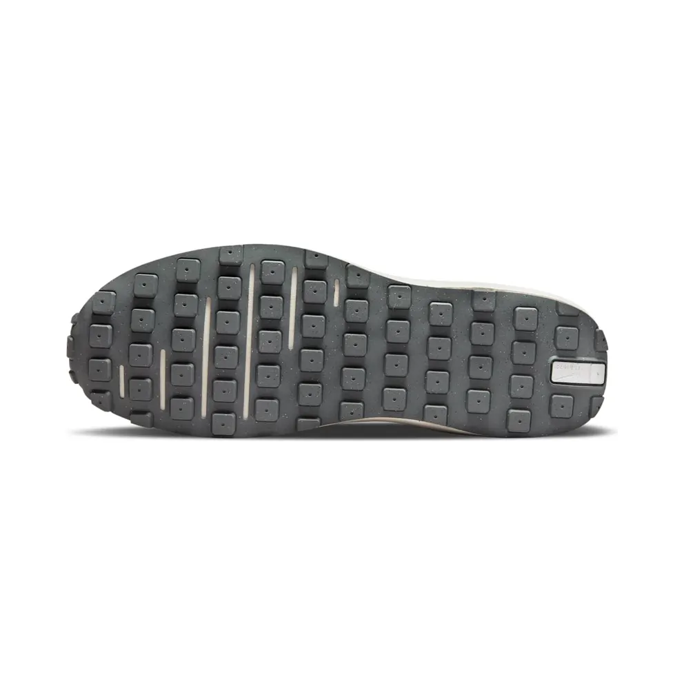 Nike Waffle One SE Grey (DO9782-001)