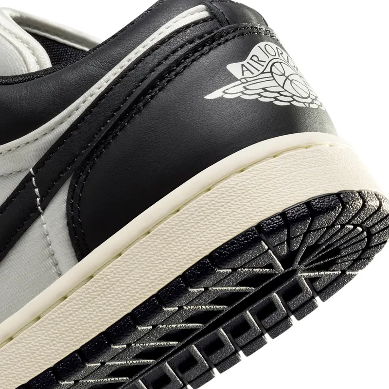 air-jordan-1 FB9893-101