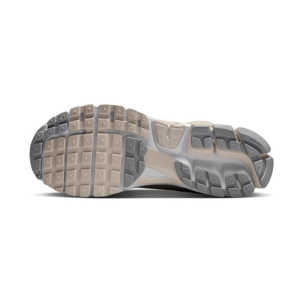 Nike Zoom Vomero 5 “Light Orewood Brown” (HF1553-101)