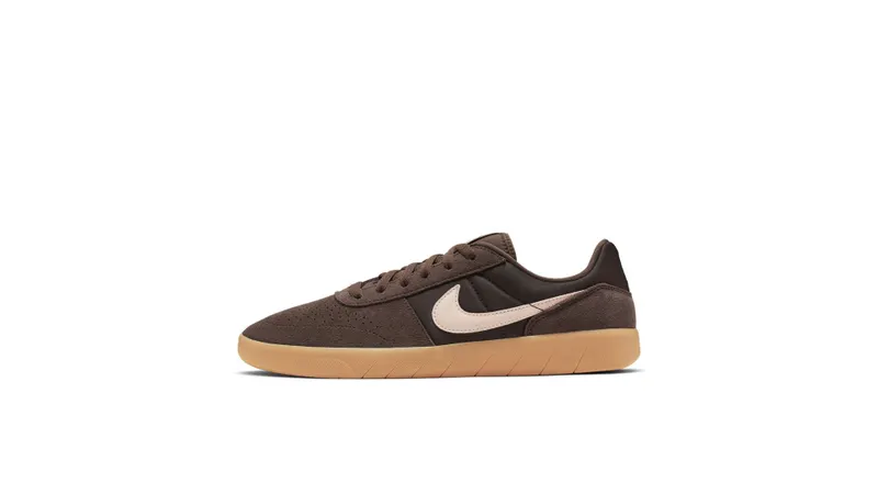 Nike  SB Team Classic Baroque Brown Baroque Brown/Gum Yellow/Washed Coral (AH3360-204)