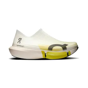 On Cloudboom White / Lime (3UG30022929)