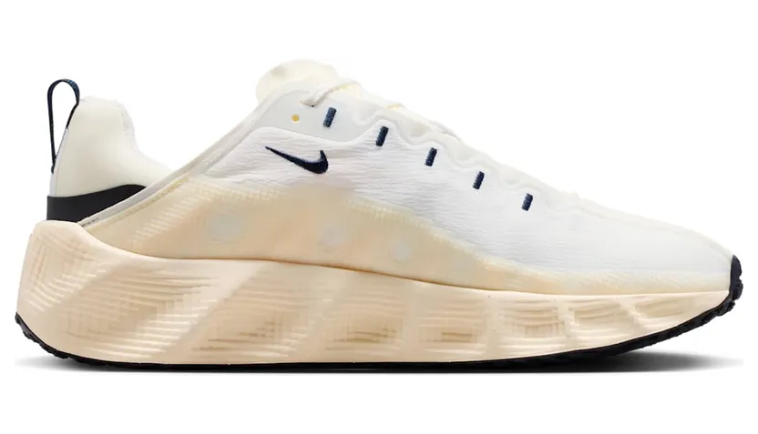nike-ava-rover DX4215-102