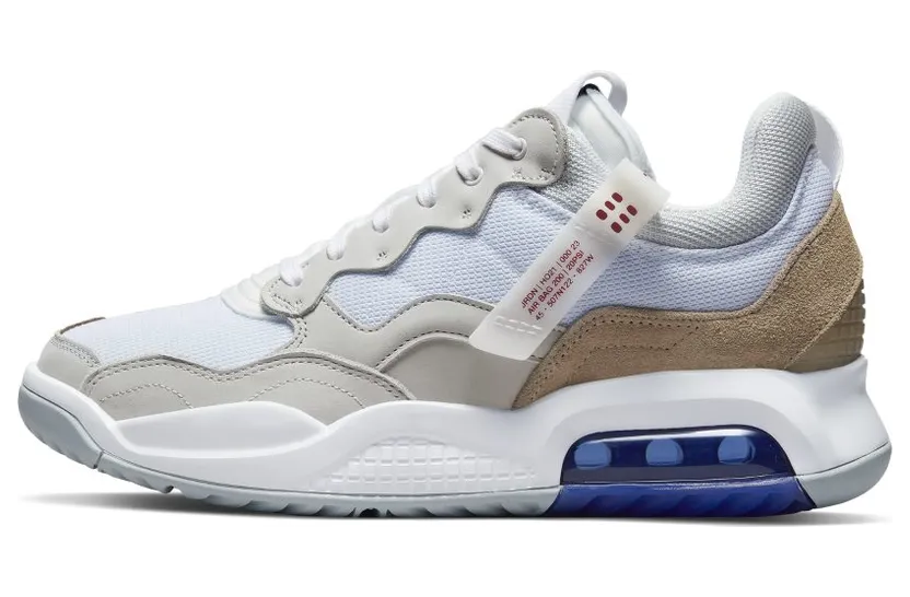 Jordan MA2 Wit (DO6727-100)