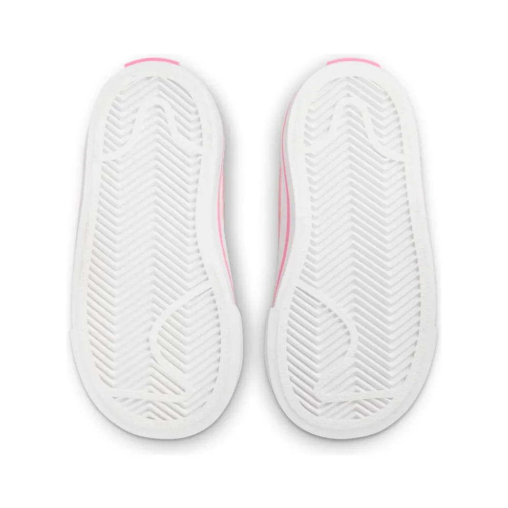 Nike Court Legacy “White / Hyper Pink” (DA5382-106)