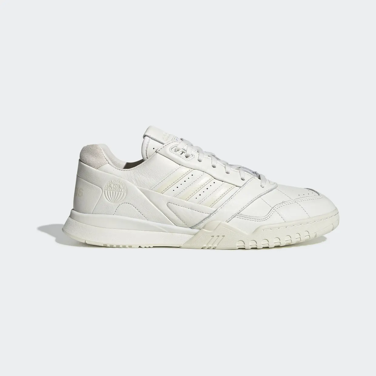adidas-a-r-trainer EG2646
