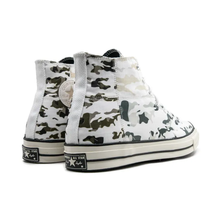 converse-chuck-taylor-all-star 165913C