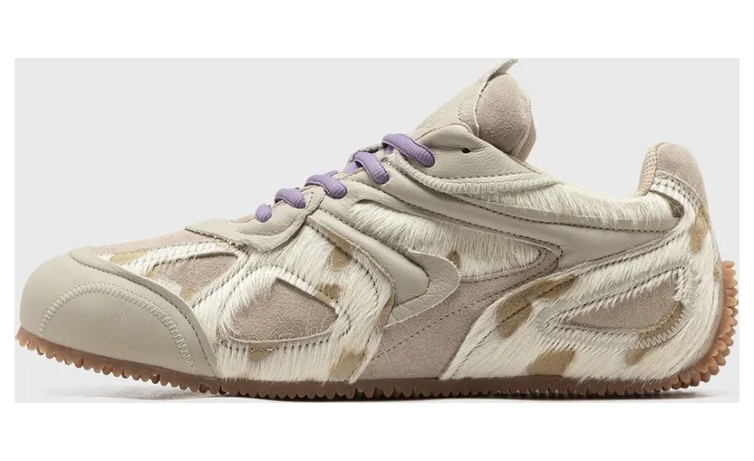 Axel Arigato Slow Runner Beige