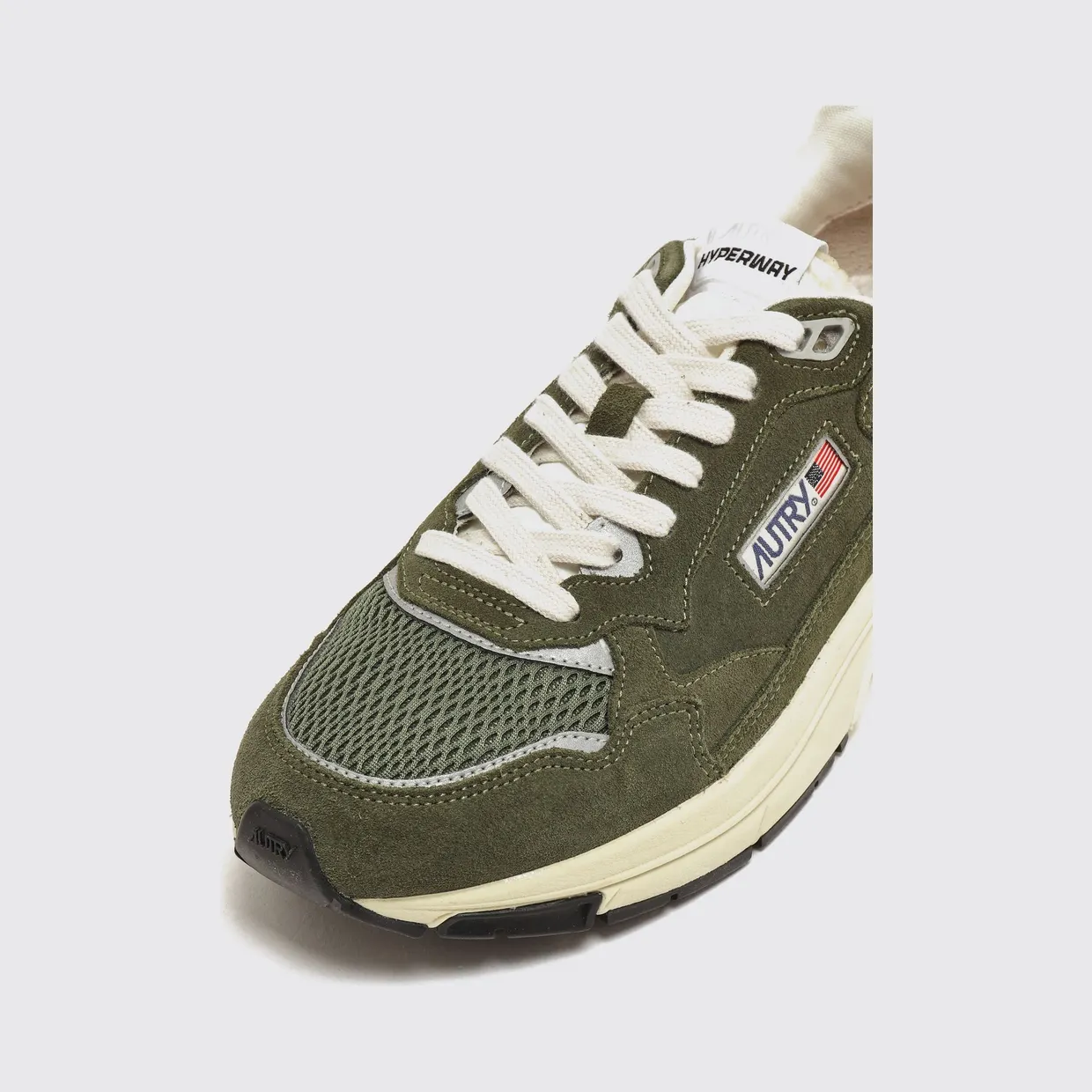 Autry Hyperway Bicolour Leather and Mesh Low-Top Sneakers Green (HYLMUM24) (3)