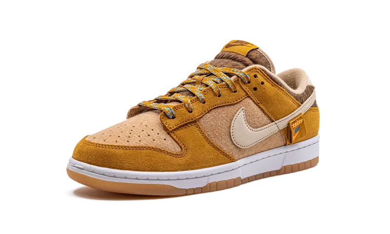 Nike Dunk Low SE “Teddy Bear Praline” (DZ5350-288)
