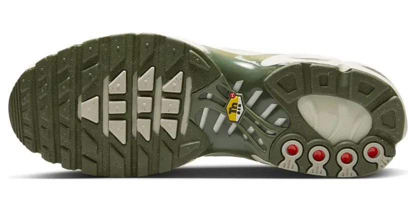 nike-air-max FB9722-001