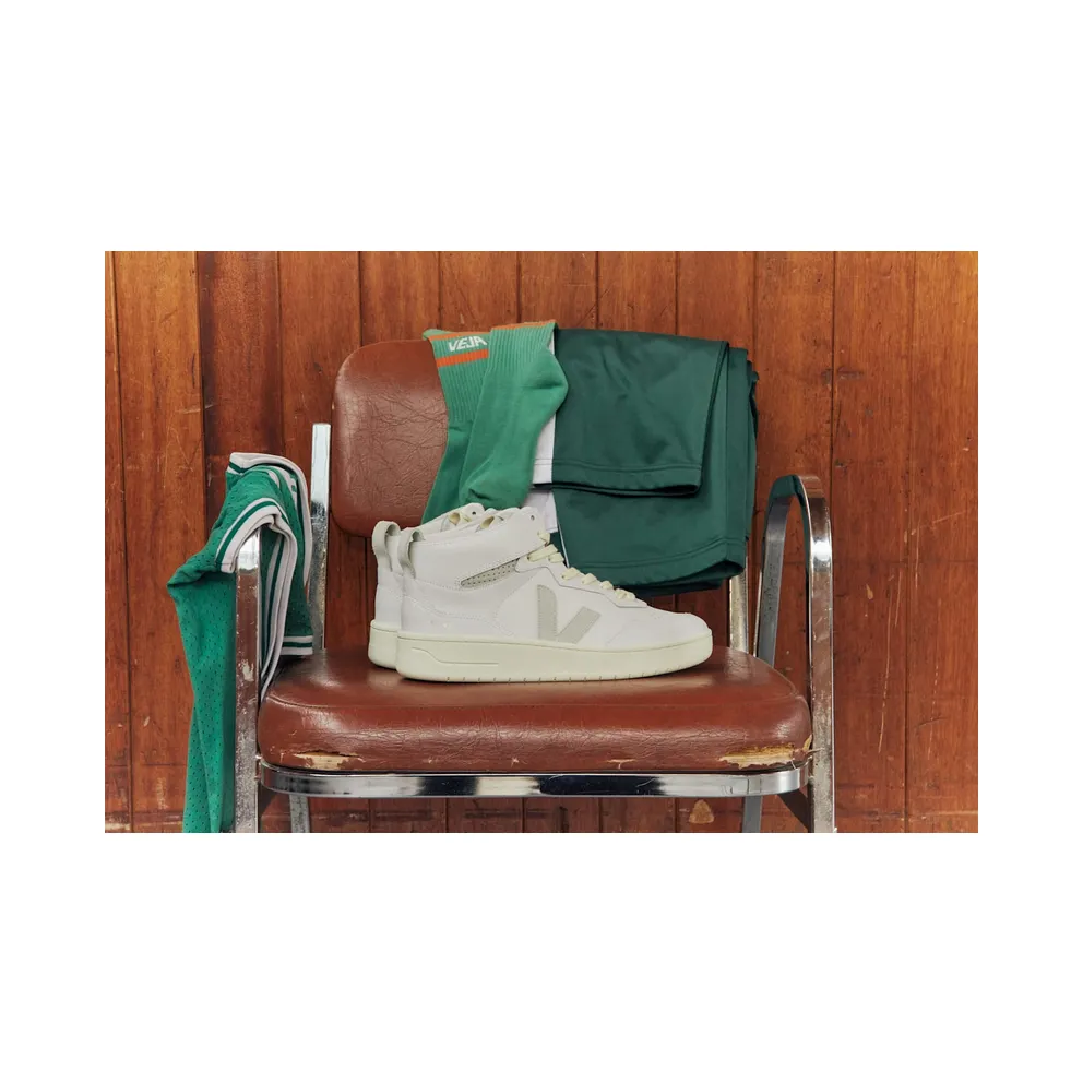 Veja V-10 White (QZ2003683B)