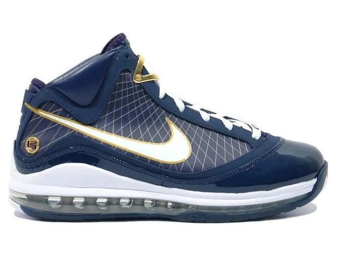 Nike LeBron 7 University of Akron