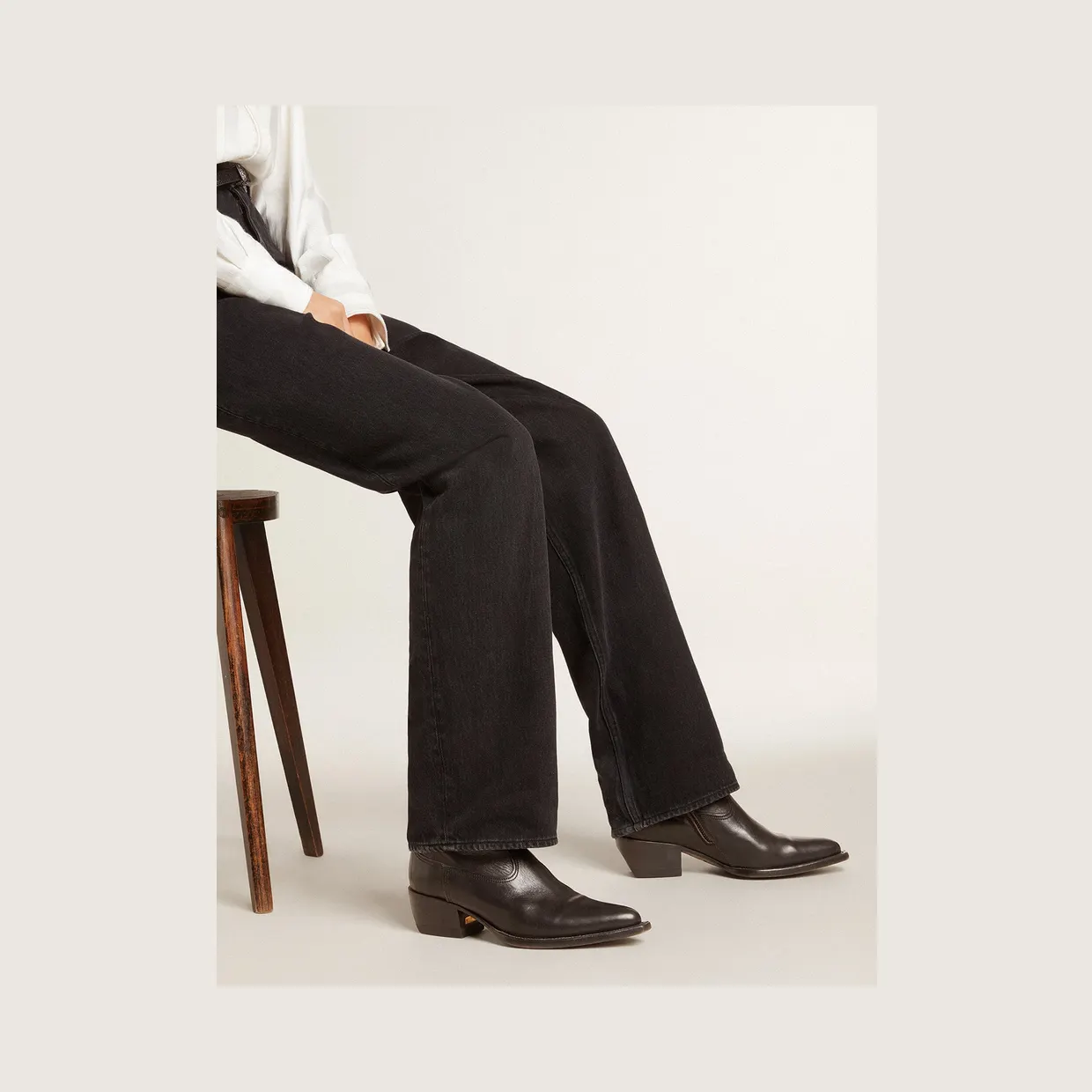 Golden Goose Wish Star Boots In Black Leather With Star Embroidery (GWF00779.F006289.90100) (3)