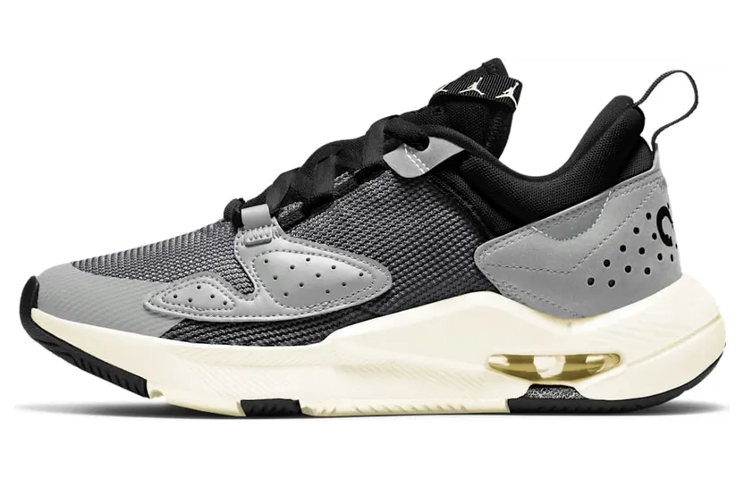 Jordan Air Cadence Zwart (CQ9233-002)