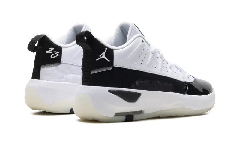 Jordan Max Aura 7 “White Summit White Black” (HQ2091-100)