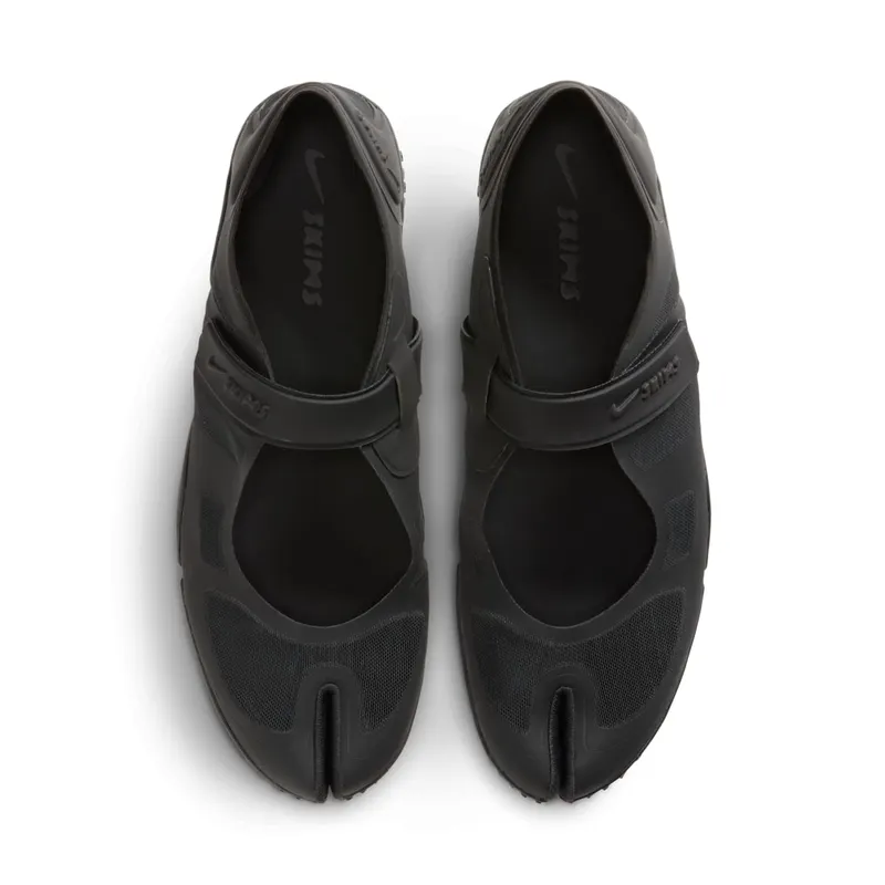Nike Air Rift Mesh “SKIMS – Black” (IO7694-001)