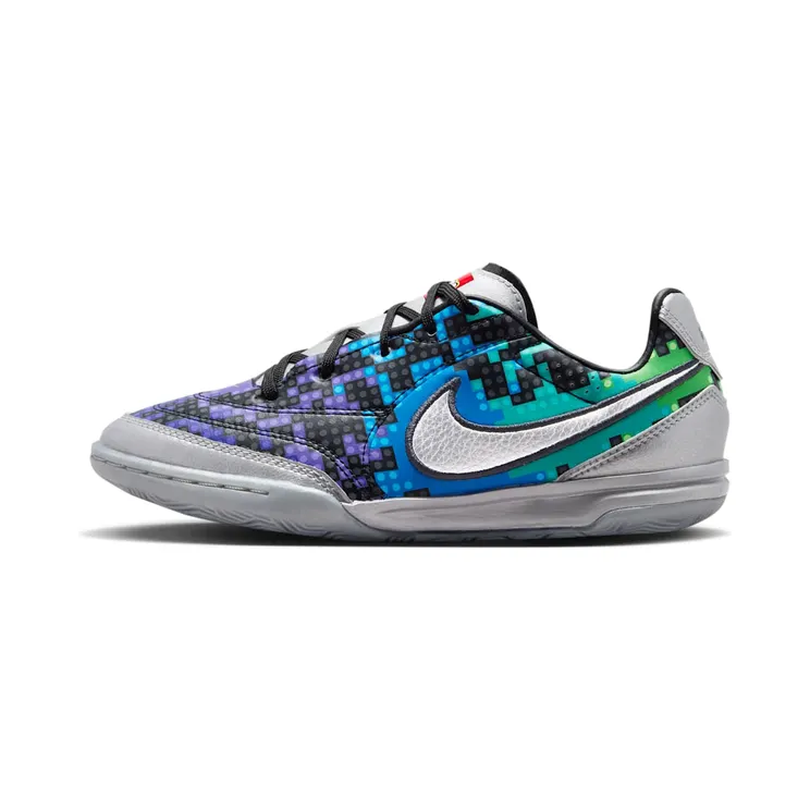 Nike Streetgato “Metallic Silver / Green Strike / Black / White” (IO2390-001)