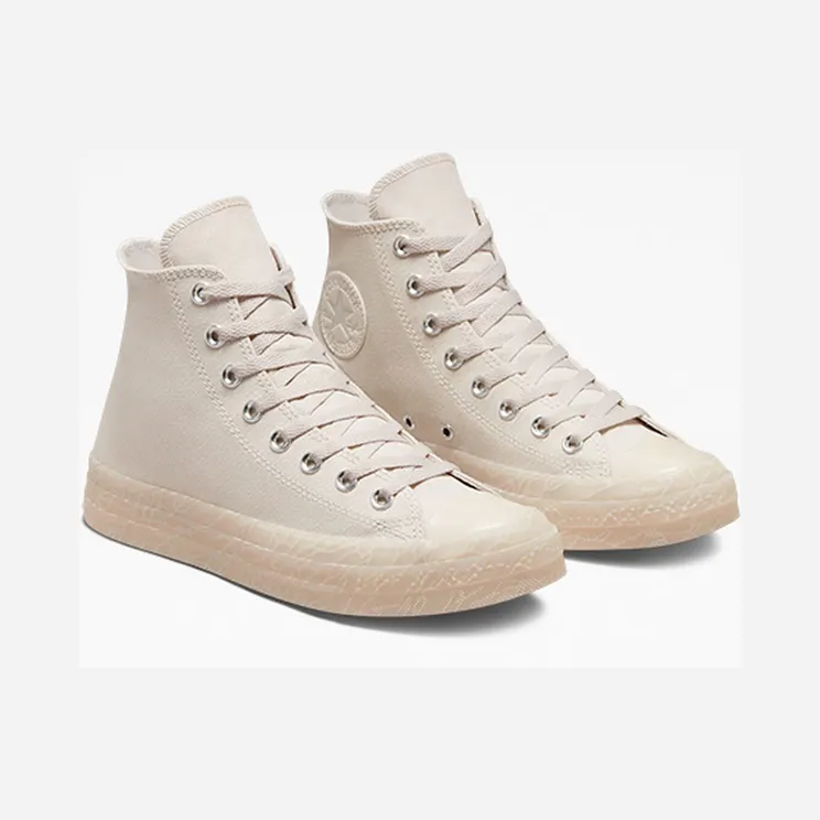 converse-chuck-taylor-all-star A03235C
