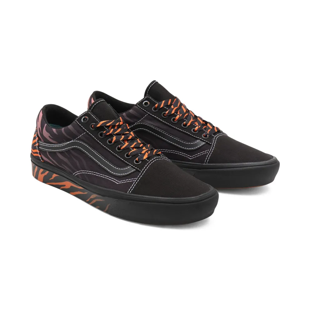 VANS Vans X Project Cat Comfycush Old Skool Schuhe Schwarz (VN0A5DYC9KH)