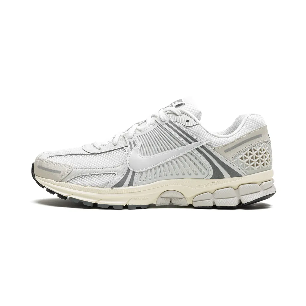 Nike Zoom Vomero 5 “Platinum Tint” (HF0731-007)