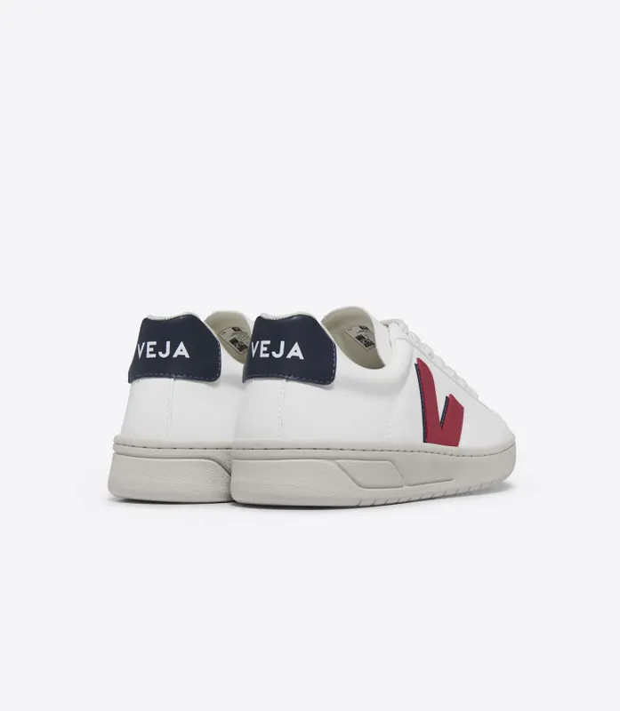 VEJA Urca CWL mit Logo-Applikation – White (UW0703508)