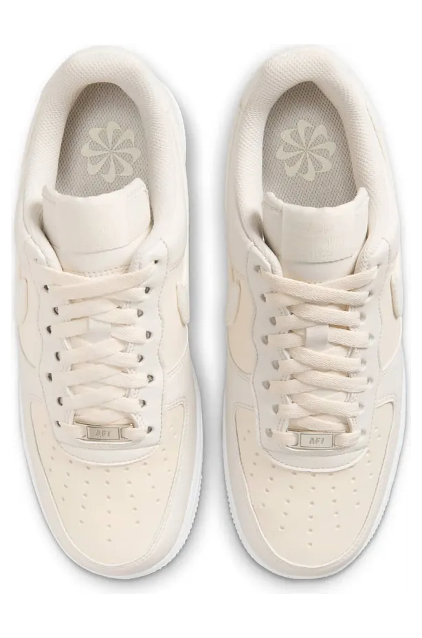nike-air-force HQ3905-001