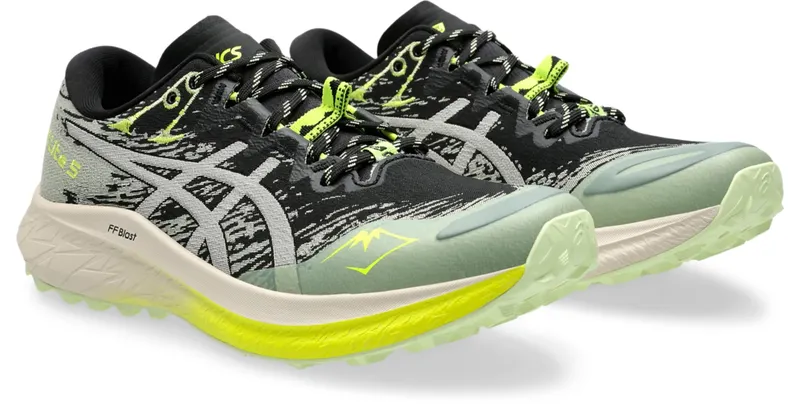 ASICS FUJI LITE 5 “Black / Oatmeal” (1012B690-001)