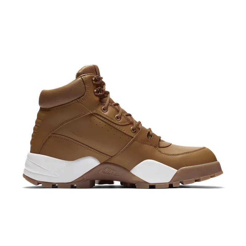 Nike Rhyodomo – Bruin