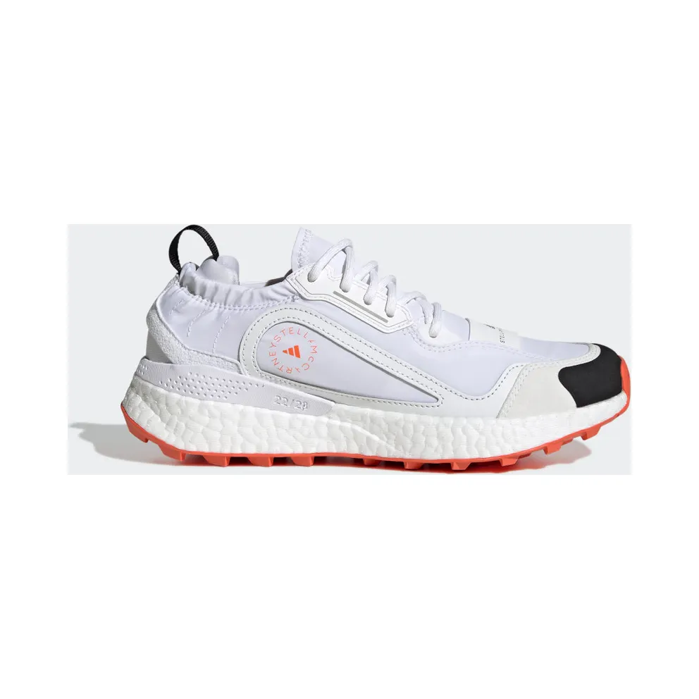 adidas by Stella McCartney OutdoorBoost 2.0 Trailrunning-Schuh Cloud White / Semi Impact Orange / Core Black (GX9871)