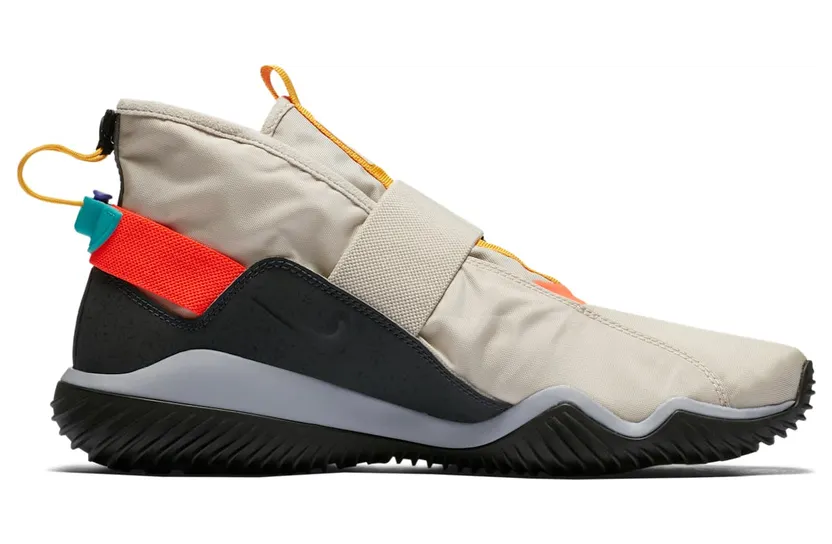 nike-komyuter AA0531-200