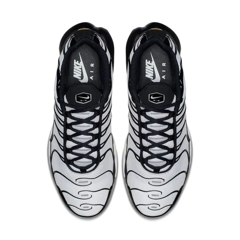 Nike Air Max Plus “Oreo” (852630-032)