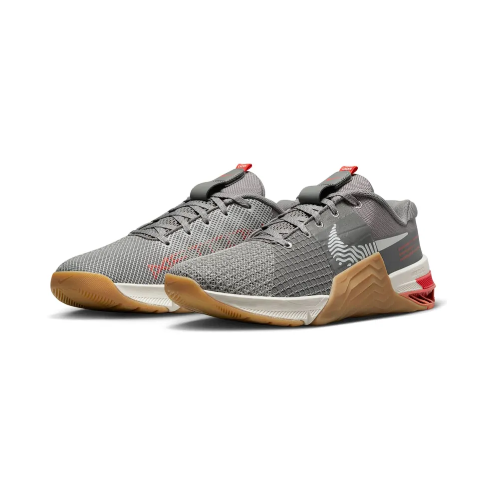 Nike Metcon 8 “Flat Pewter Flat Pewter Light Crimson Gum” (DO9328-005)
