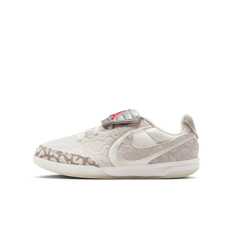 Air Jordan Soccer Phantom / Infrared 23 / Sail (IQ3773-016)