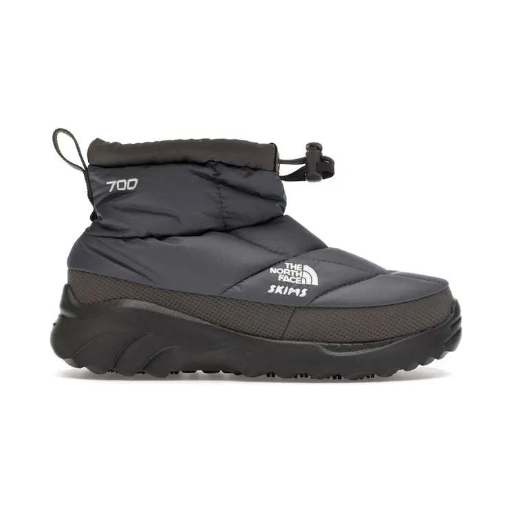 The North Face Nuptse Traction Chukka SKIMS Gunmetal (NF0A8AAR-T8M)