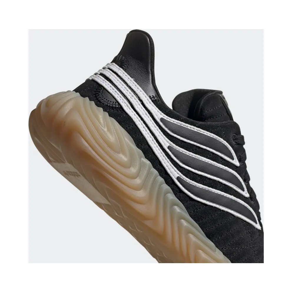 adidas Sobakov Core Black / Cloud White / Gum 3 (EE5622)