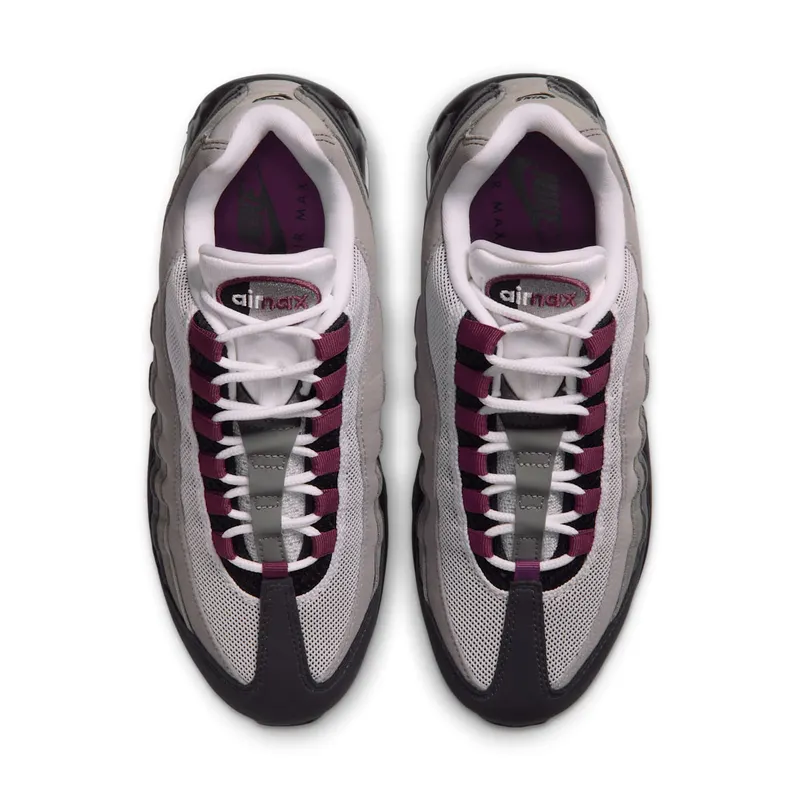 Nike Air Max 95 “Pink Smoke”: grijsverloop met een dieper roze dan de naam belooft (4)