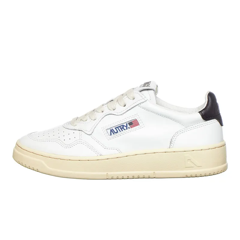 Autry Medalist Low Leather / Leather White / Black (AULWLL22)