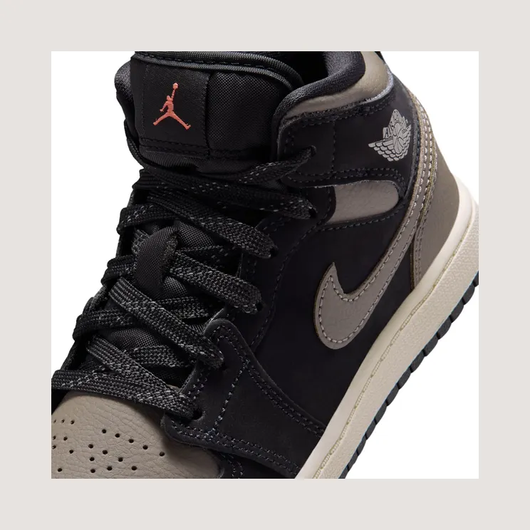 air-jordan-1 IB7052-002