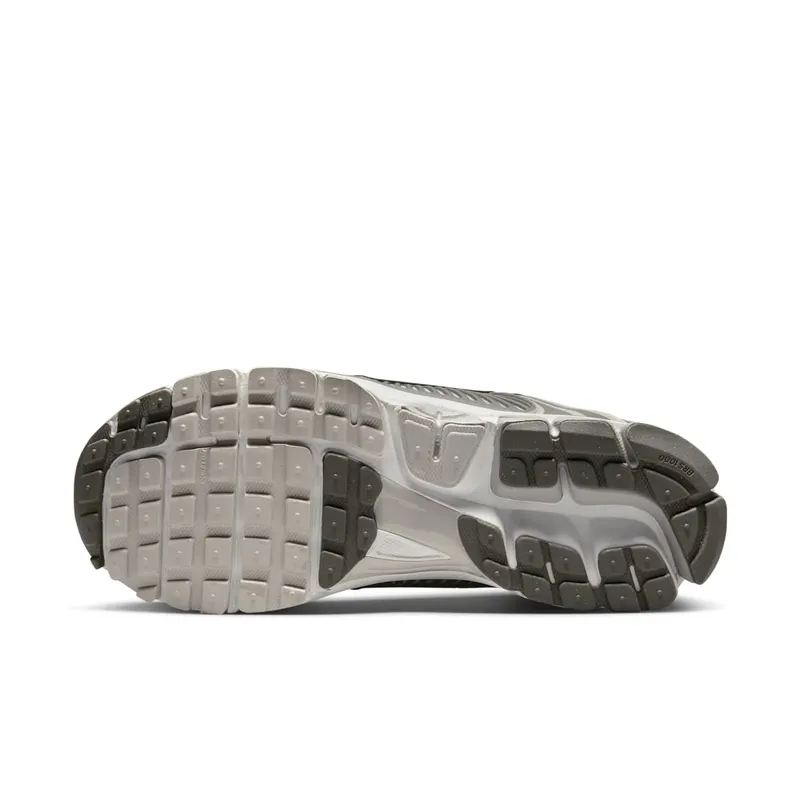 Nike Zoom Vomero 5 “Iron Ore” (FD0791-012)