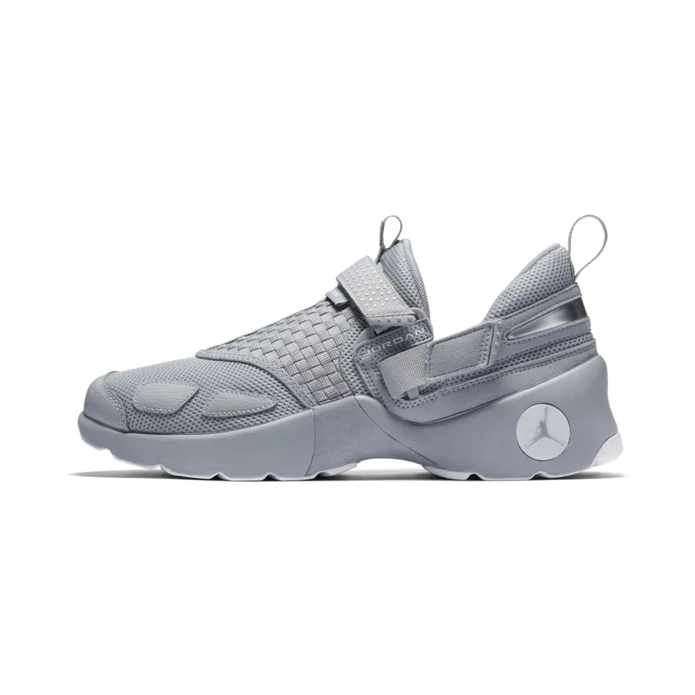 Jordan Trunner LX Wolf Grey Wolf Grey/Wolf Grey-White (897992-003)