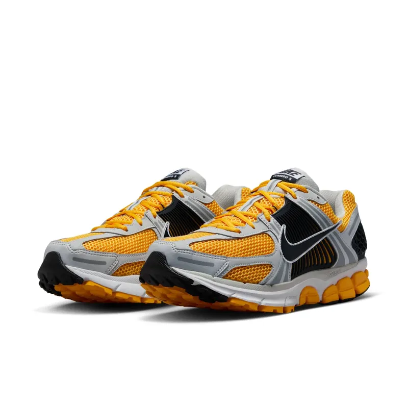 Nike Zoom Vomero 5 “University Gold'” (FB9149-002)