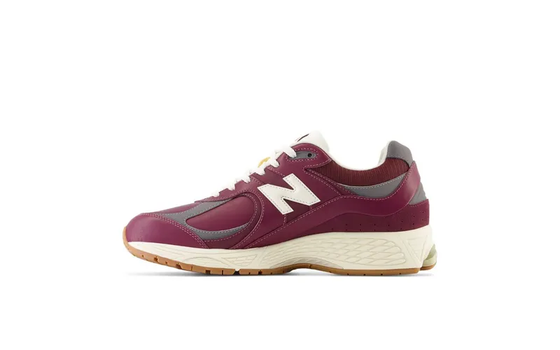 New Balance 2002R (M2002RVH)