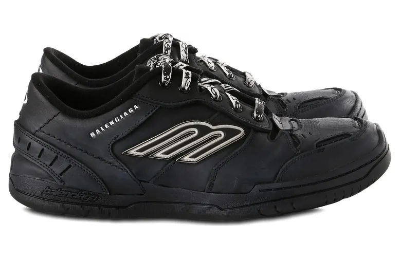 Balenciaga Hamptons Worn-Out “Black” (841765 WCURB 1000)