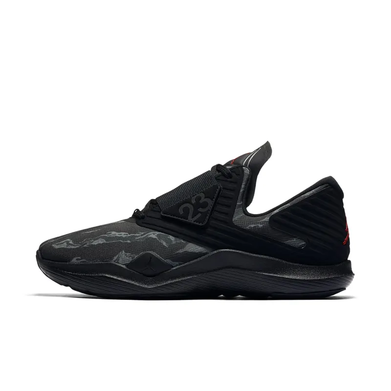 Jordan Relentless “Black Gym Red” (AJ7990-006)