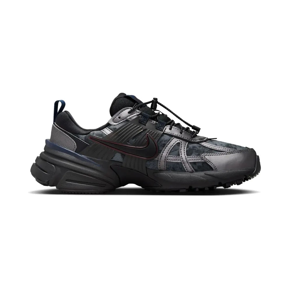 Nike V2K Run Metallic Dark Grey Burgundy Crush (HQ4053-001)