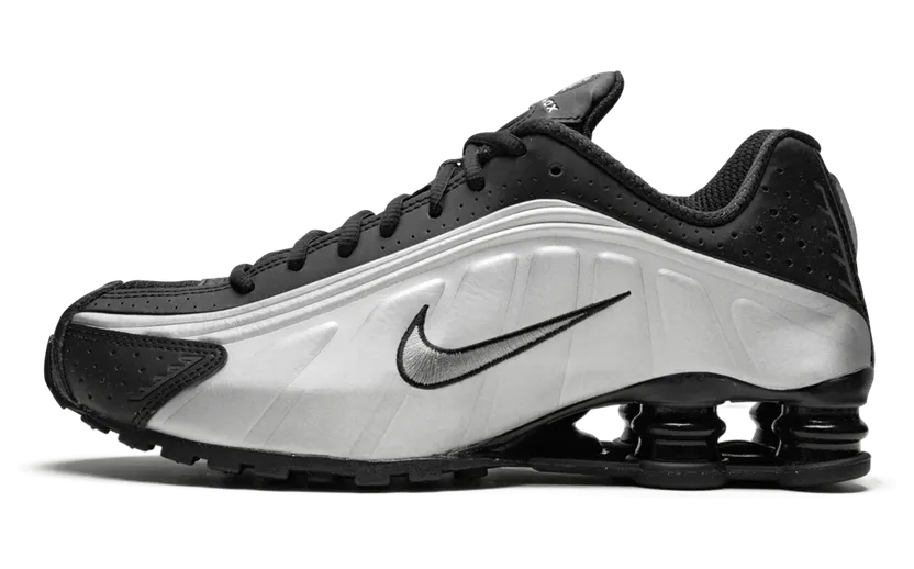 Nike Shox R4 – Zwart