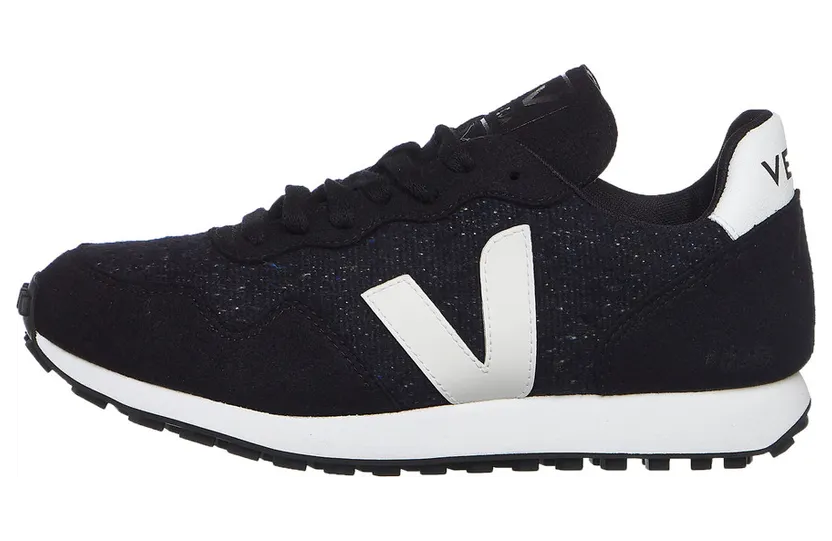 Veja SDU REC WMN Dark / White (RRW041971)