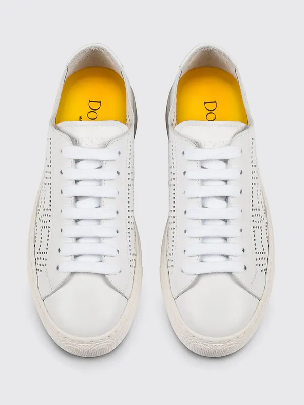 Doucal’s Perforated Leather White (DD8900JESSUY279EW00)