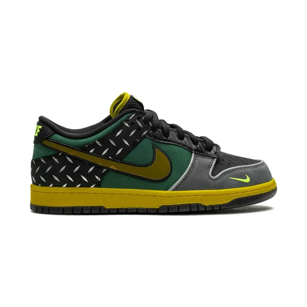 Nike x DOAF Dunk Low What The Duck – University of Oregon Home – Green (HV1454)
