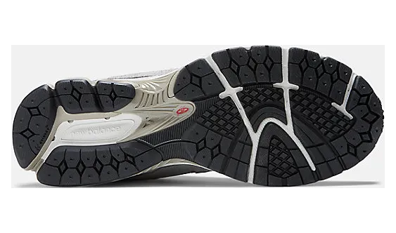 new-balance-2002r M2002RDM